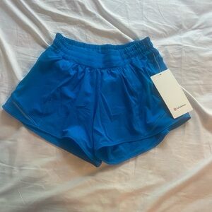 Lululemon NWT hotty hot low rise shorts